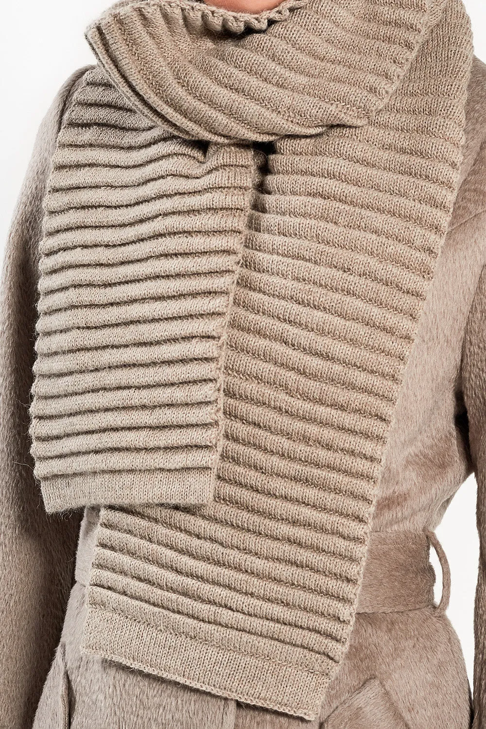 Adult Ribbed Scarf