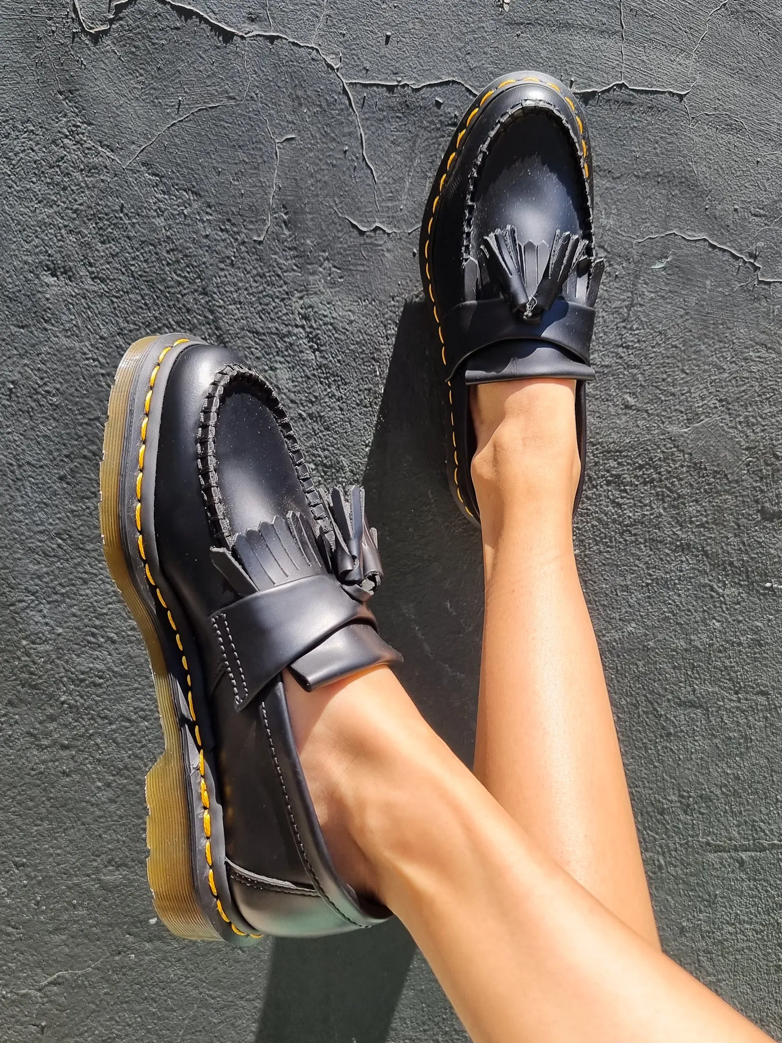 DR. MARTENS ADRIAN BLACK SMOOTH YS