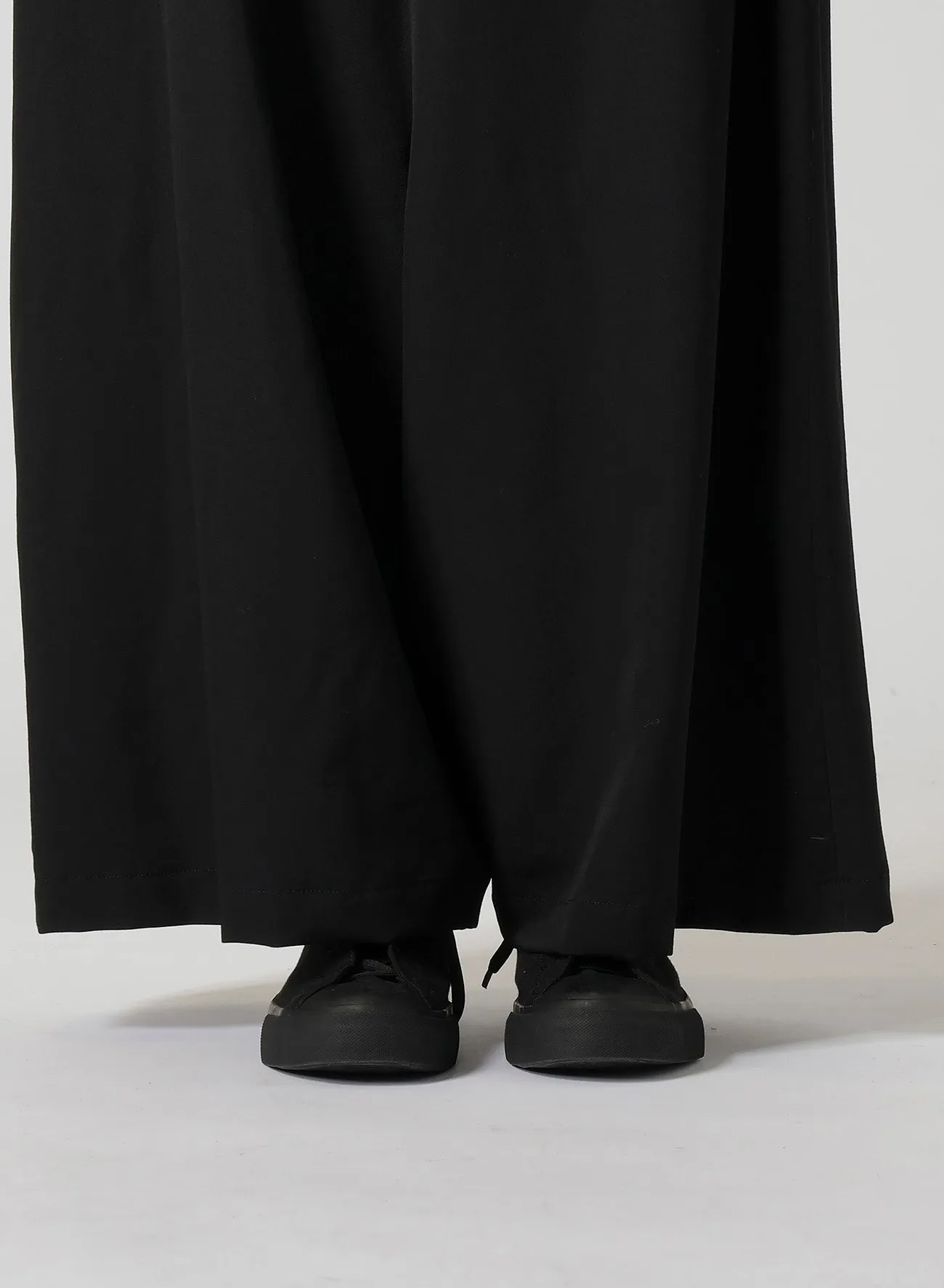 GABARDINE R-BACKSIDE FLARE WIDE PANTS