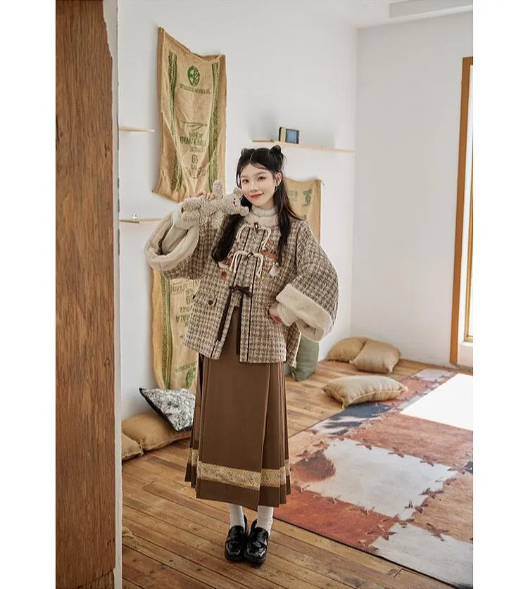 Haoshi Fashi 好柿发生 Good Things Happening Modern Ming Fangling Square Collar Coat & Midi Mamian Skirt Set