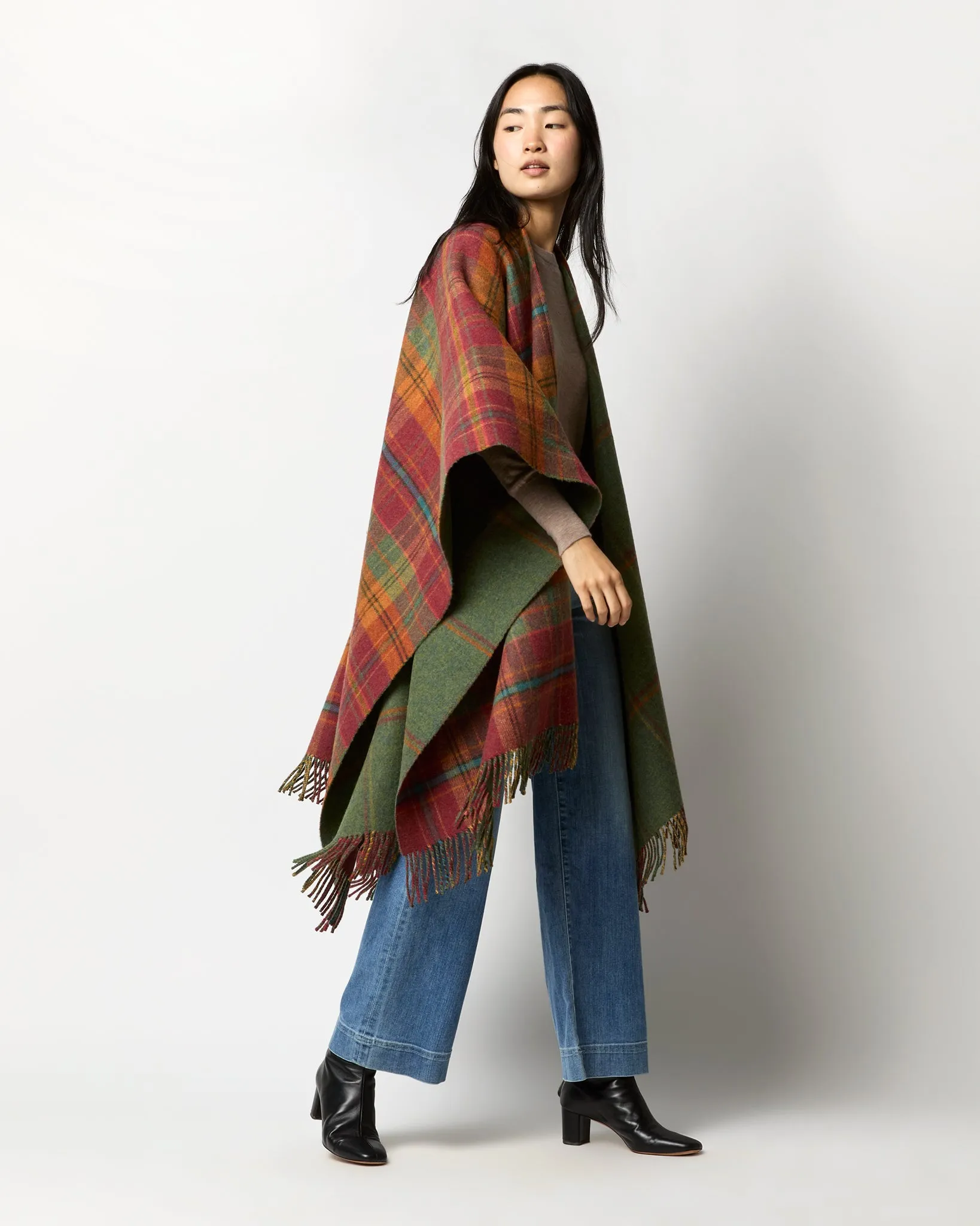 Reversible Lambswool Cape in Red Tweed/Green Windowpane