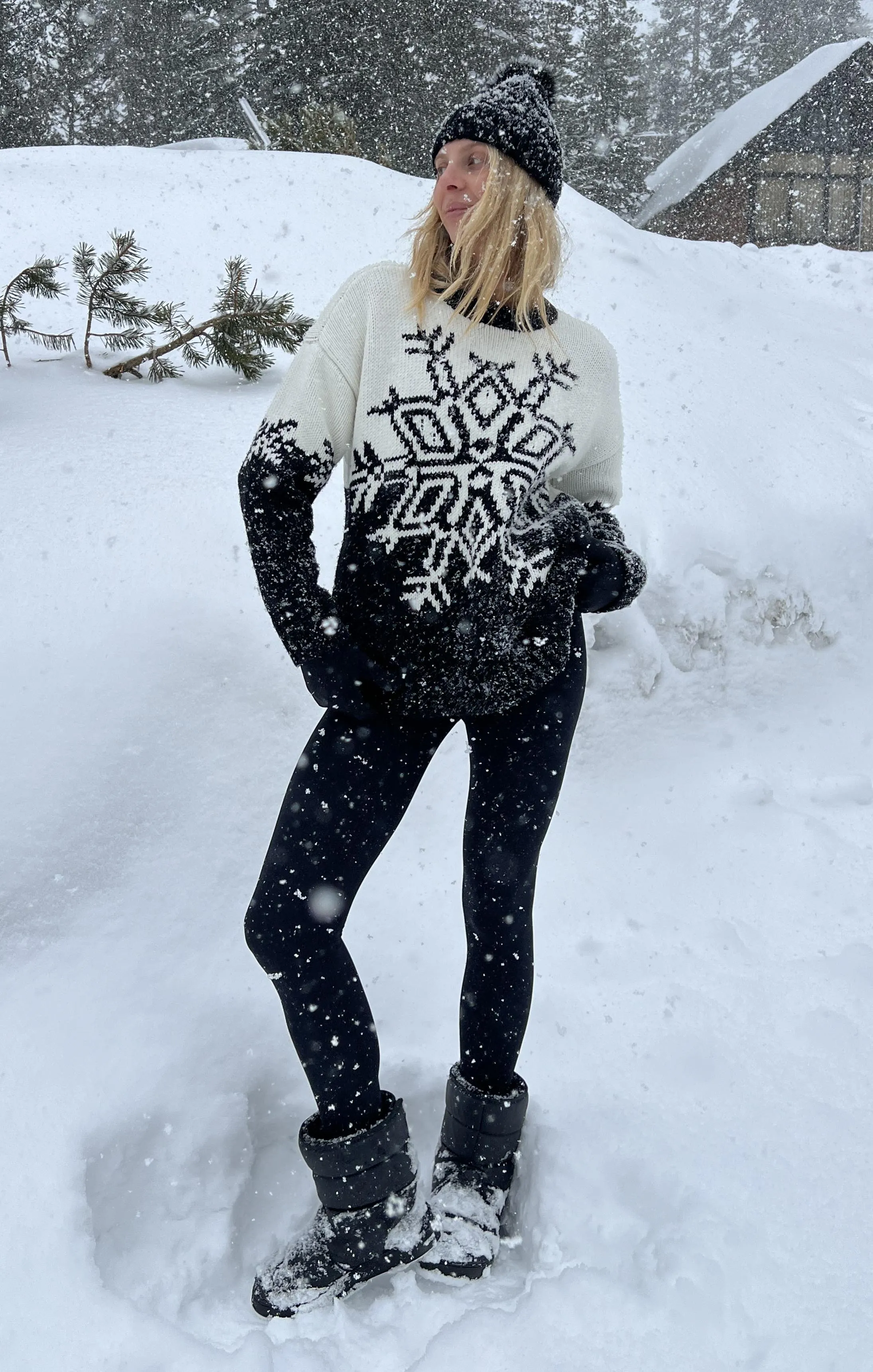 Stowe Sweater ~ Snowflake Knit