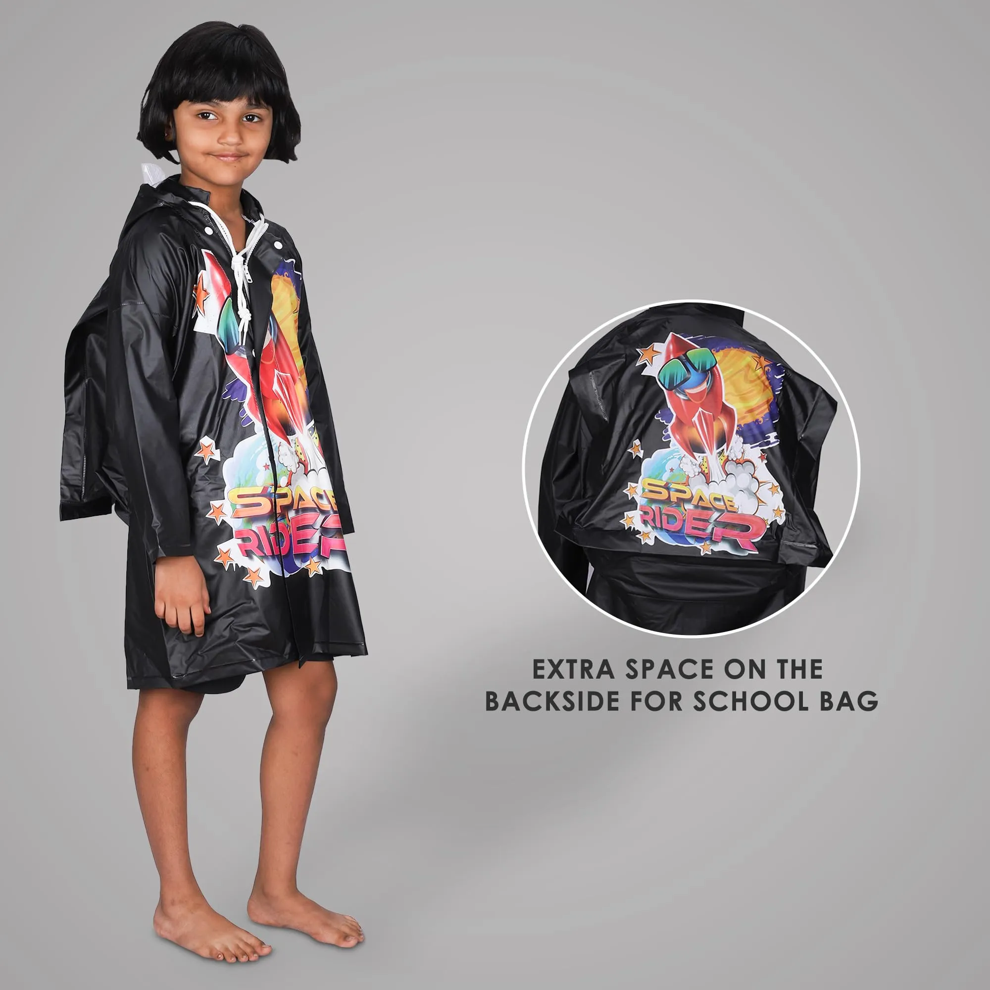 THE CLOWNFISH Toon Caper Series Kids Waterproof PVC Longcoat with Adjustable Hood & Extra Space for Backpack/Schoolbag Holding. Printed Plastic Pouch. Kid Age-4-5 years (Jet Black)